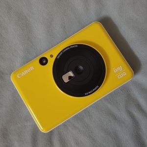 Canon Ivy Cliq Instant Camera in Bumblebee Yellow